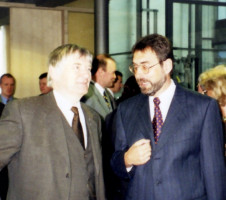 Dr. Herbert Kränzlein mit Otto Schily bei der PUC-Eröffnung 1999