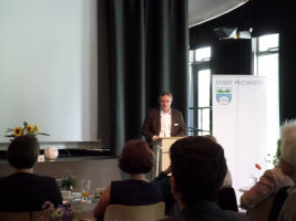 Umweltreferent Dr. Manfred Sengl (Grüne) bei seiner Rede